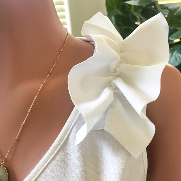 White V Neck Top With Ruffle Shoulder - Picture 3 of 3